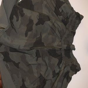 Camo Hotty Hot Lululemon Shorts